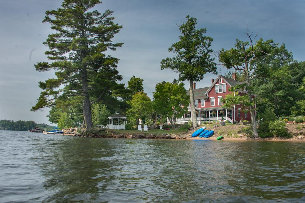 Lake House At Ferry Point Sanbornton Habitación foto